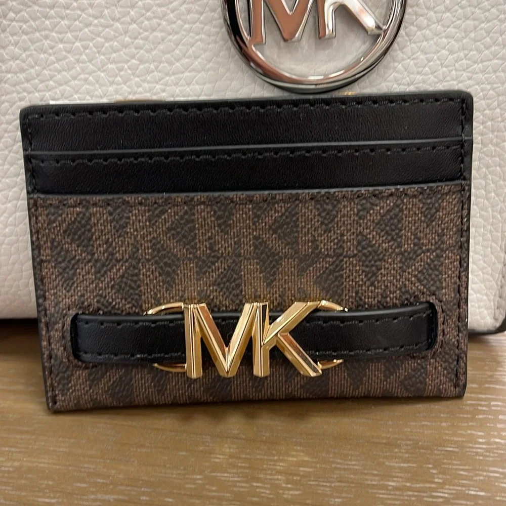 MICHAEL KORS Reed Large Card Holder Case Wallet 
Brown /Black MK Signature NWT - Picture 2 of 16